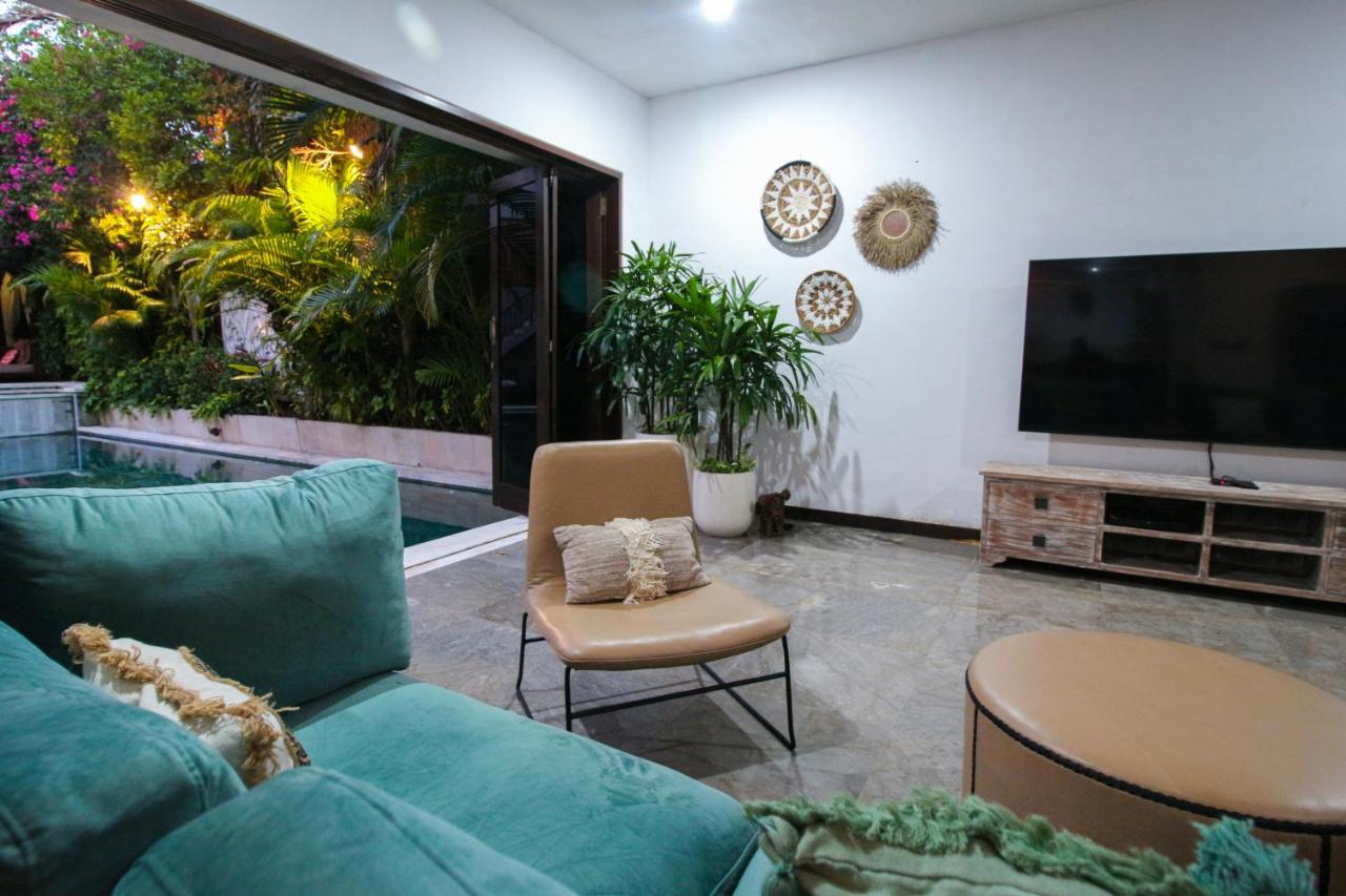 Villa Yasmin Seminyak Exteriör bild